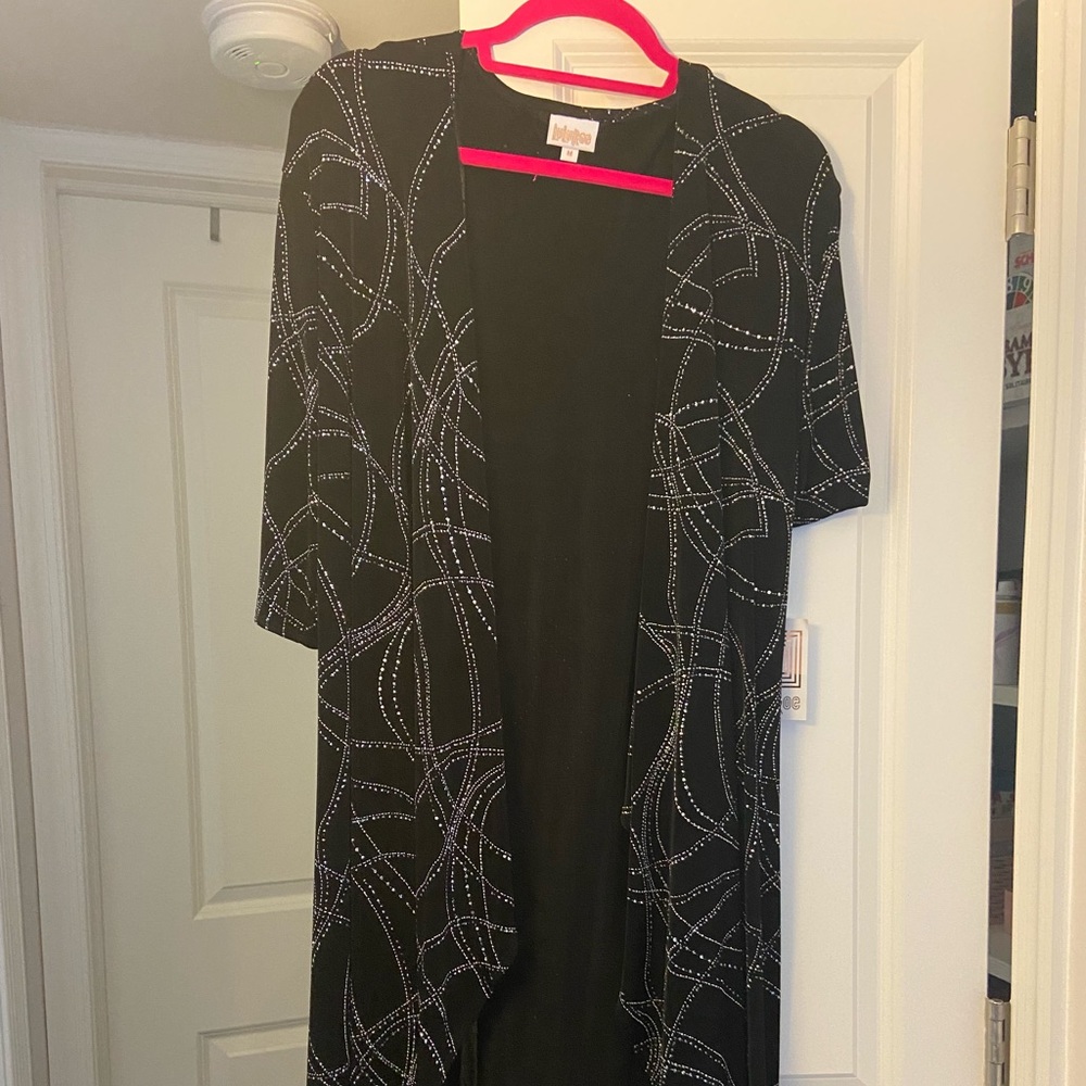 NWT Medium black elegant Shirley
